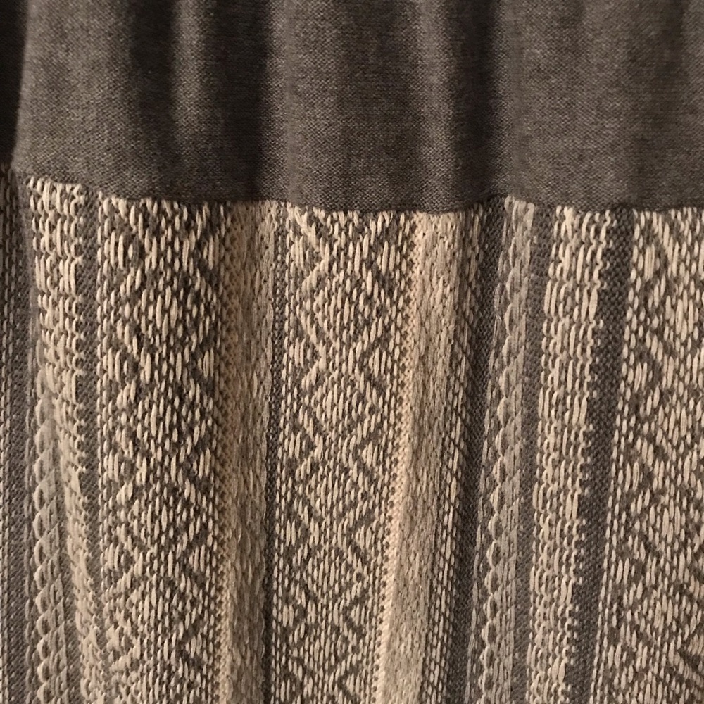 ❗️SOLD❗️Mossimo | gray knit sweater skirt - Picture 2 of 3